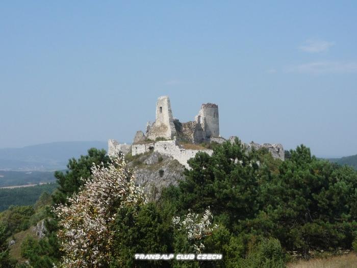Zřícenina hradu Čachtice - Slovensko